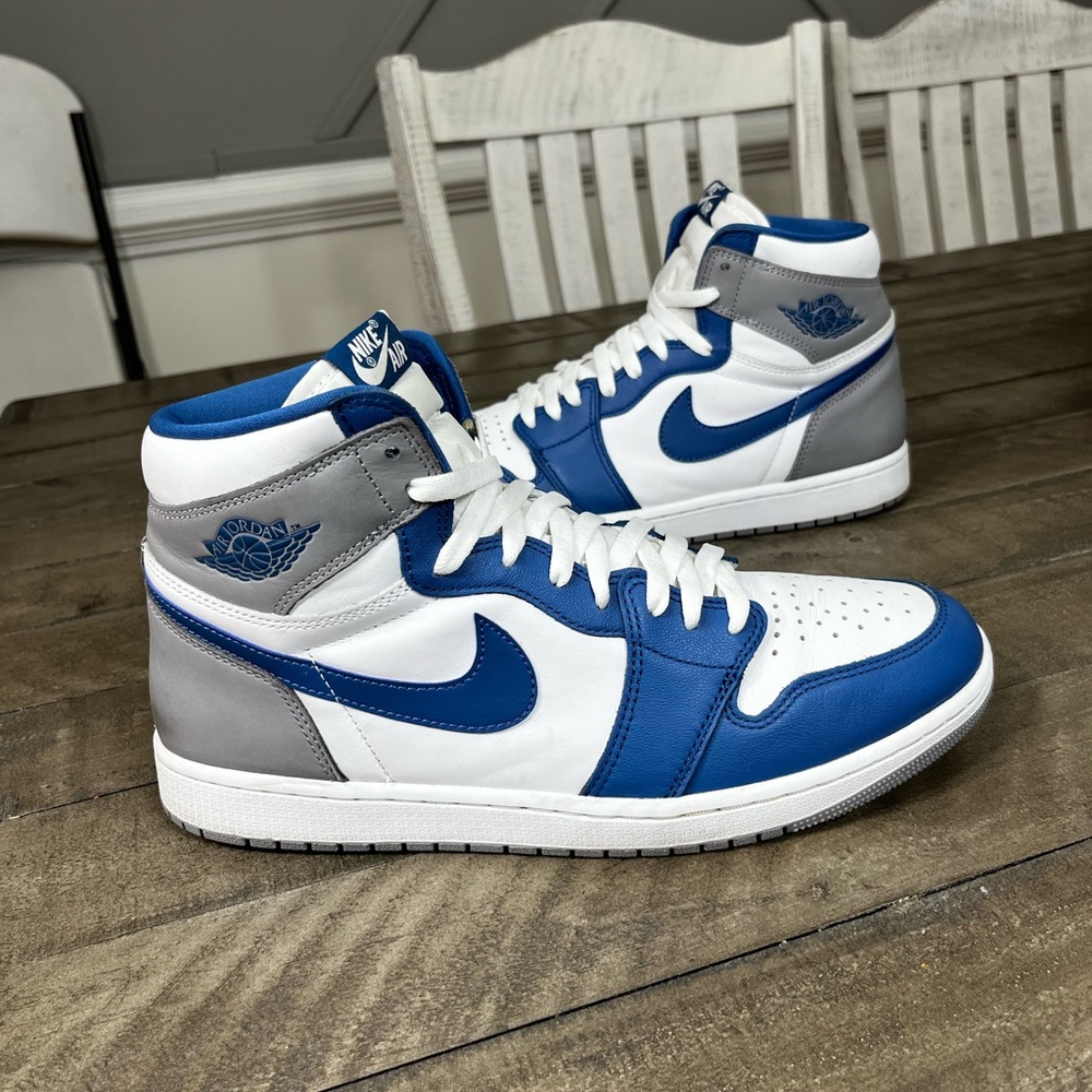 Nike Air Jordan 1 High True Blue Sneakers Sz 11.5